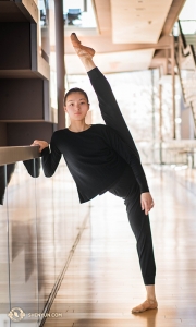 Sebagai penduduk asli Tiongkok, Evangeline telah menari bersama Shen Yun Performing Arts sejak tahun 2013.