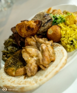 Tema makanan yang berulang selama tinggal di Israel. (Foto oleh Tiffany Yu)