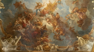 Pemandangan dari dekat atap mural gaya Barok di Versailles. (Foto oleh Tiffany Yu)