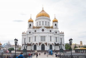 Mencapai ketinggian 338 kaki (103 meter), Katedral Kristus Sang Juru Selamat, di Moskow, merupakan Gereja Kristen Ortodoks tertinggi di dunia.